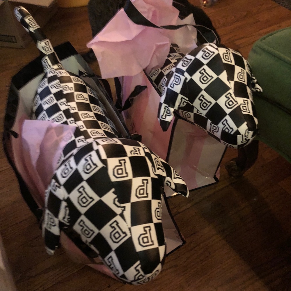 💕⭐️VS PINK⭐️💕GIANT PUPS❣️😱🤗HUGE DISPLAY DOGS🐶